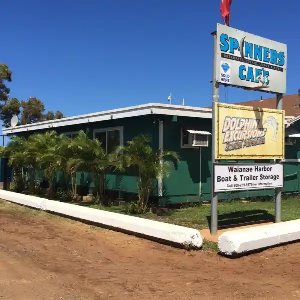 Spinners-Cafe-Exterior